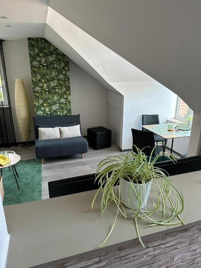Apartment Nahe Naturschutzgebiet „Wurmtal“ ヴュルゼレン エクステリア 写真