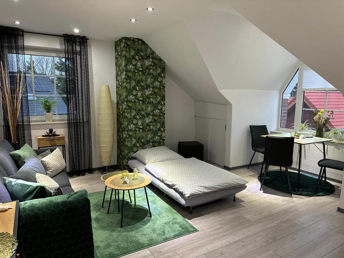 Apartment Nahe Naturschutzgebiet „Wurmtal“ ヴュルゼレン エクステリア 写真